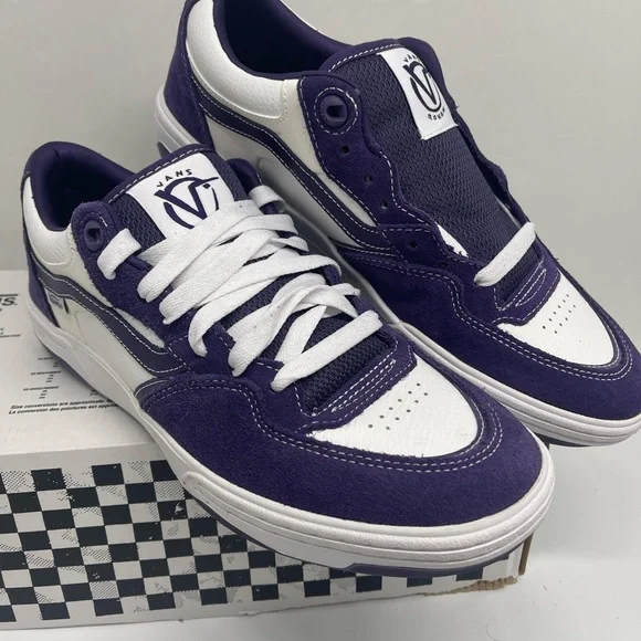Vans Men's Purple and White Skate Rowan 2PurpleVN000D3SPRP Sneakers